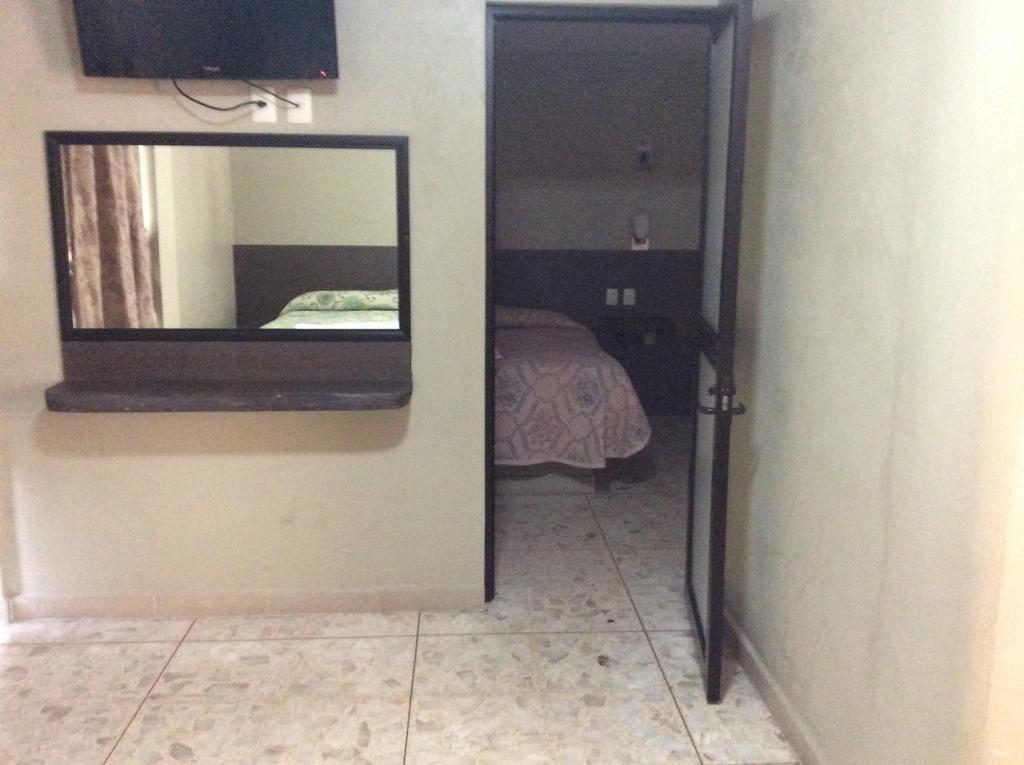 كاتيماكو Hotel Juros الغرفة الصورة